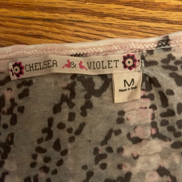 Chelsea and Violet Boho Top - Picture 4 of 4